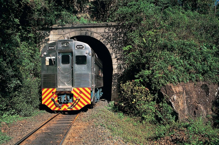 Viaje no tempo a bordo do Trem de Luxo Brasileiro